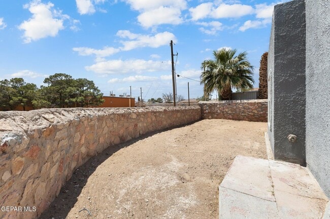 Building Photo - 9127 Texas Red Dr