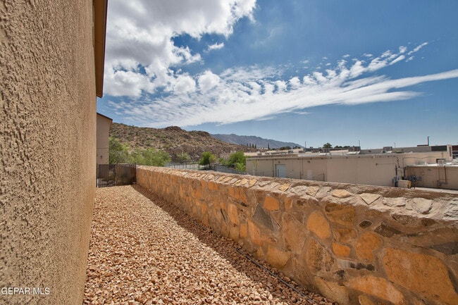 Building Photo - 6716 Red Canyon Sage Ln