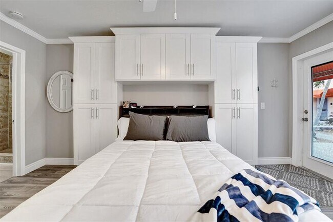 Building Photo - 329 Connecticut St