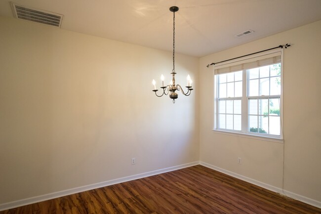 Building Photo - Pet-Friendly! Ballantyne/Blakeney, 4 bedroom-2.5 bath home on beautiful cul-de-sac lot