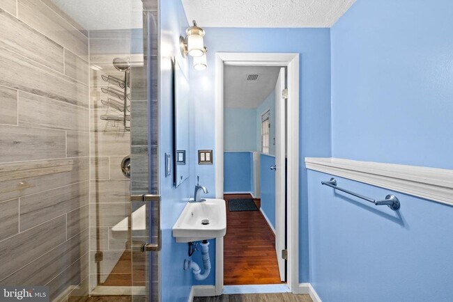 Building Photo - 8469 Rippled Creek Ct