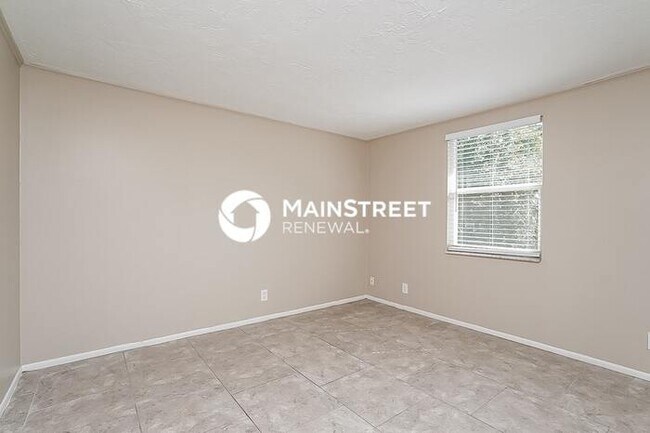 Building Photo - 2 Bedroom Pet-Friendly Home in Port Richey...