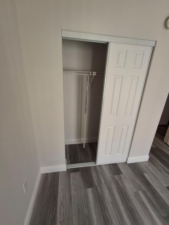 Building Photo - 3222 Coral Lake Ln