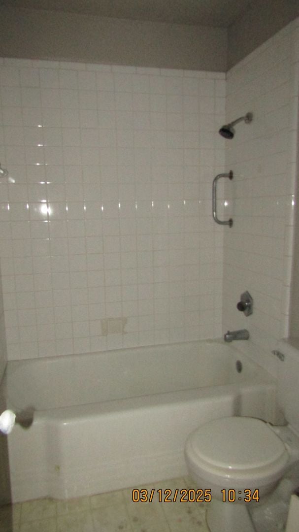 Building Photo - New listing! Pet Friendly