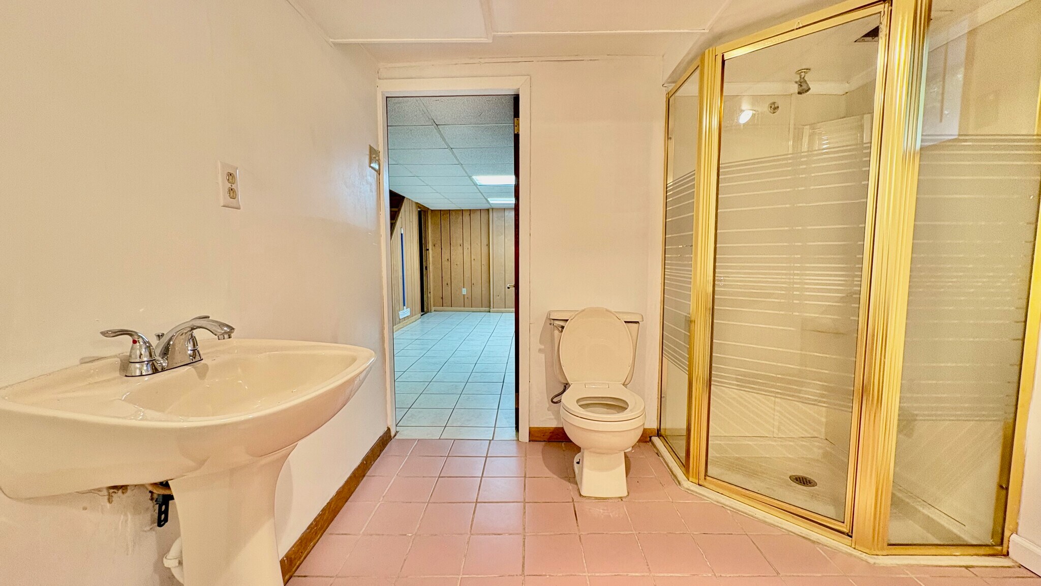 Building Photo - 6345 Morrowfield Ave