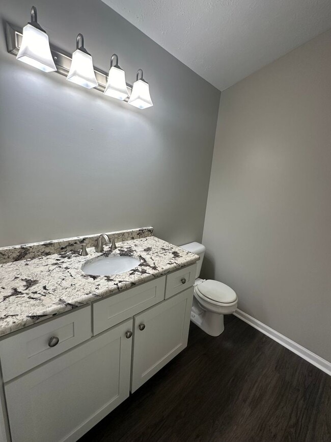Building Photo - 10301 Trotters Pointe Dr