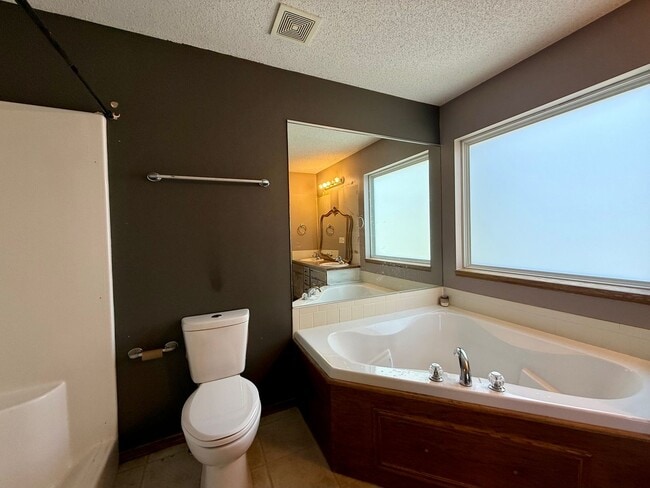 Building Photo - 11420 E Pine Meadow Ct