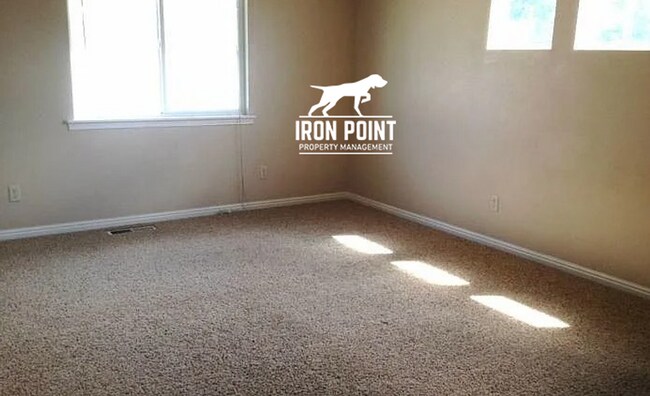 Building Photo - NW Meridian 3bed/2.5 bath w/3 car garage and fenced yard.