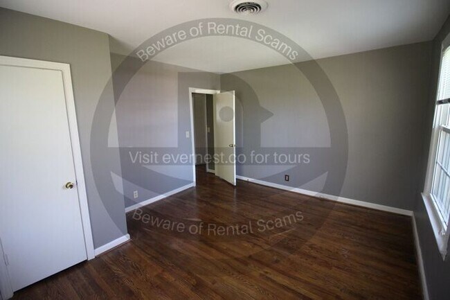Building Photo - Amazing 3 bedroom house in Hillwood!