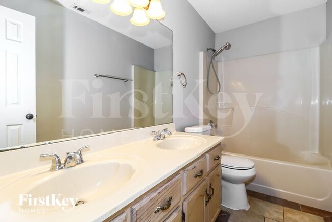 Building Photo - 2507 Bassfield Dr