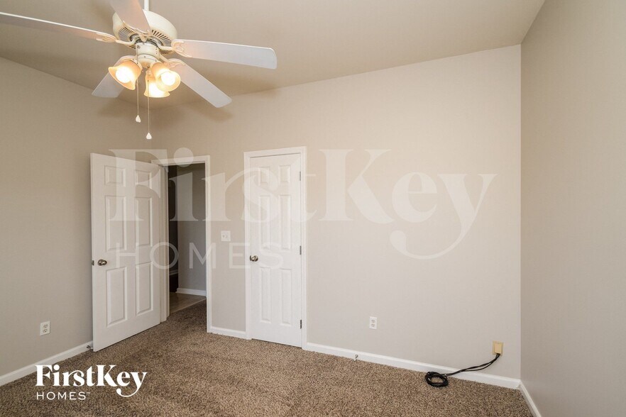 Building Photo - 4297 Hathaway Ln