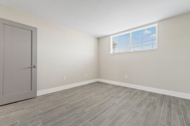 Building Photo - 108 Paradise Harbour Blvd