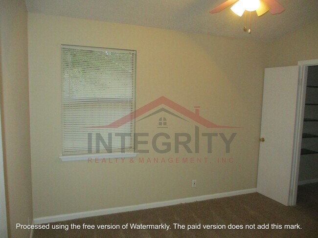 Building Photo - 3Bed/2bath in the heart of Orange Park