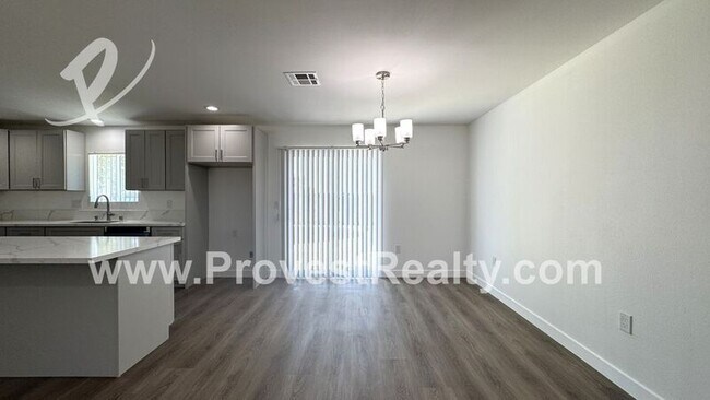 Building Photo - 9811 Arroyo Ave