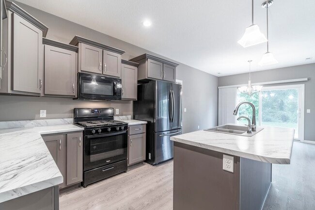 Building Photo - 2128 Freestone Pl