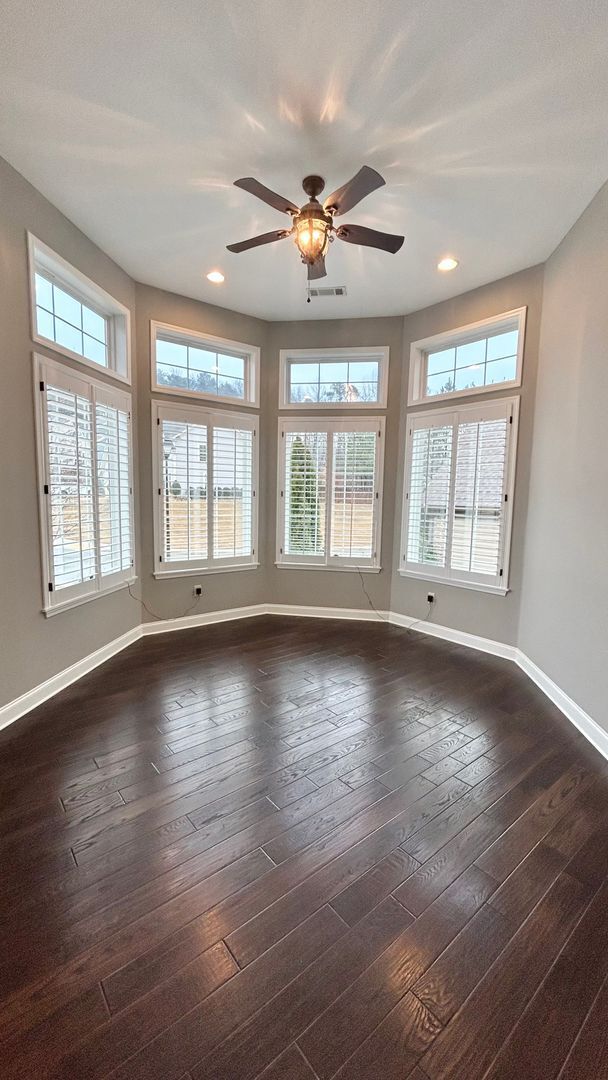 Building Photo - Stunning Cumming Executive Home, Hand Scraped Hardwoods, Custom Upgrades!