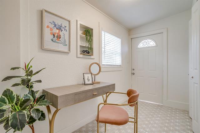 Building Photo - 4413 Wellesley Ave