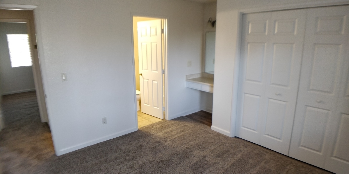 Building Photo - 1671 Bramble Pl