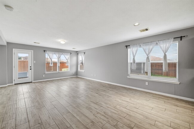 Building Photo - 20610 Moonrise River Ln