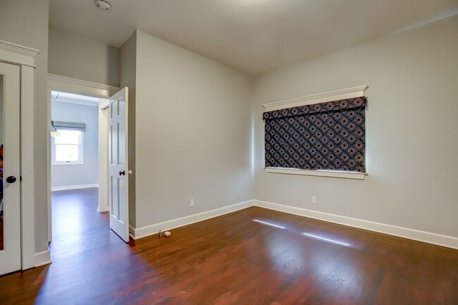 Building Photo - Gorgeous Home in Old Towne Orange