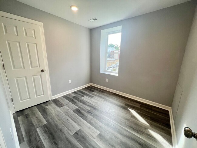 Building Photo - Anika Homes 3 Bedroom