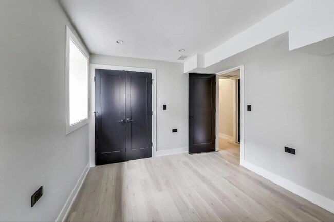 Building Photo - 1311 N Rockwell St