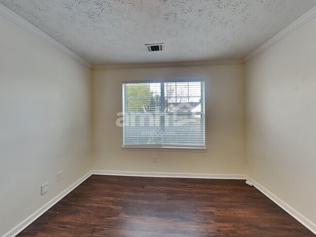 Building Photo - 3188 Bradford Pear Dr