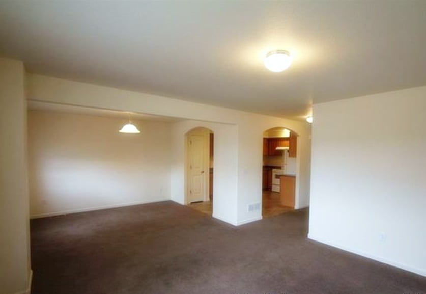 Dining Area - 5014 Rock Springs St