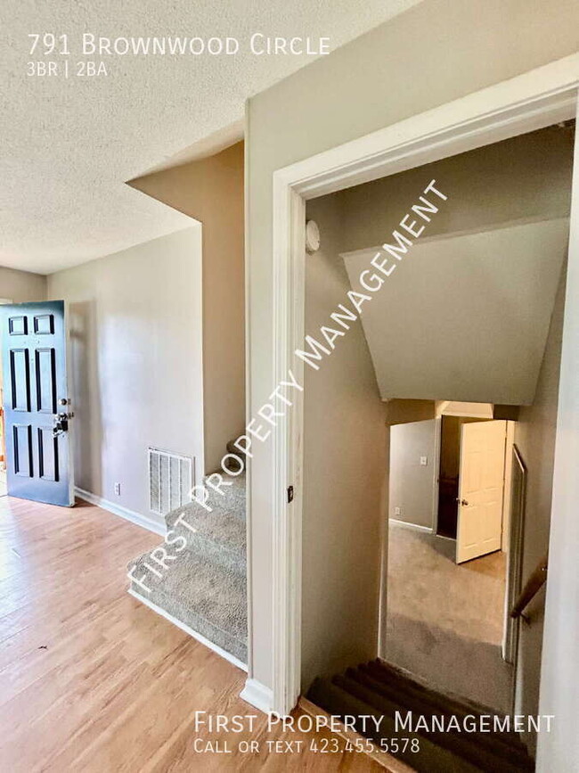 Building Photo - 791 Brownwood Cir