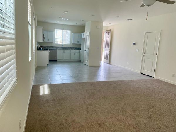 Kitchen/Dining/Living - 368 Shafer Ave