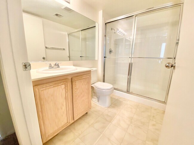 Building Photo - Charming condo near Summerlin in desirable Northwest Las Vegas