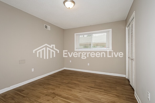 Building Photo - 3800 James Rd