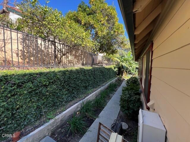 Building Photo - 419 Brakey Rd