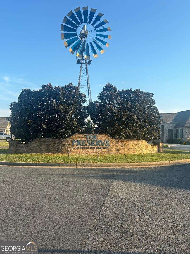 Building Photo - 109 Farmers Wy