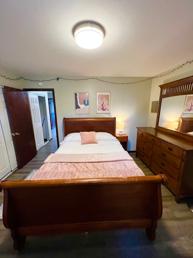 Building Photo - 11527 Heritage Ct