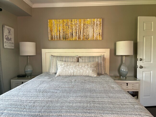 Main bedroom - 5151 MacArthur Blvd NW