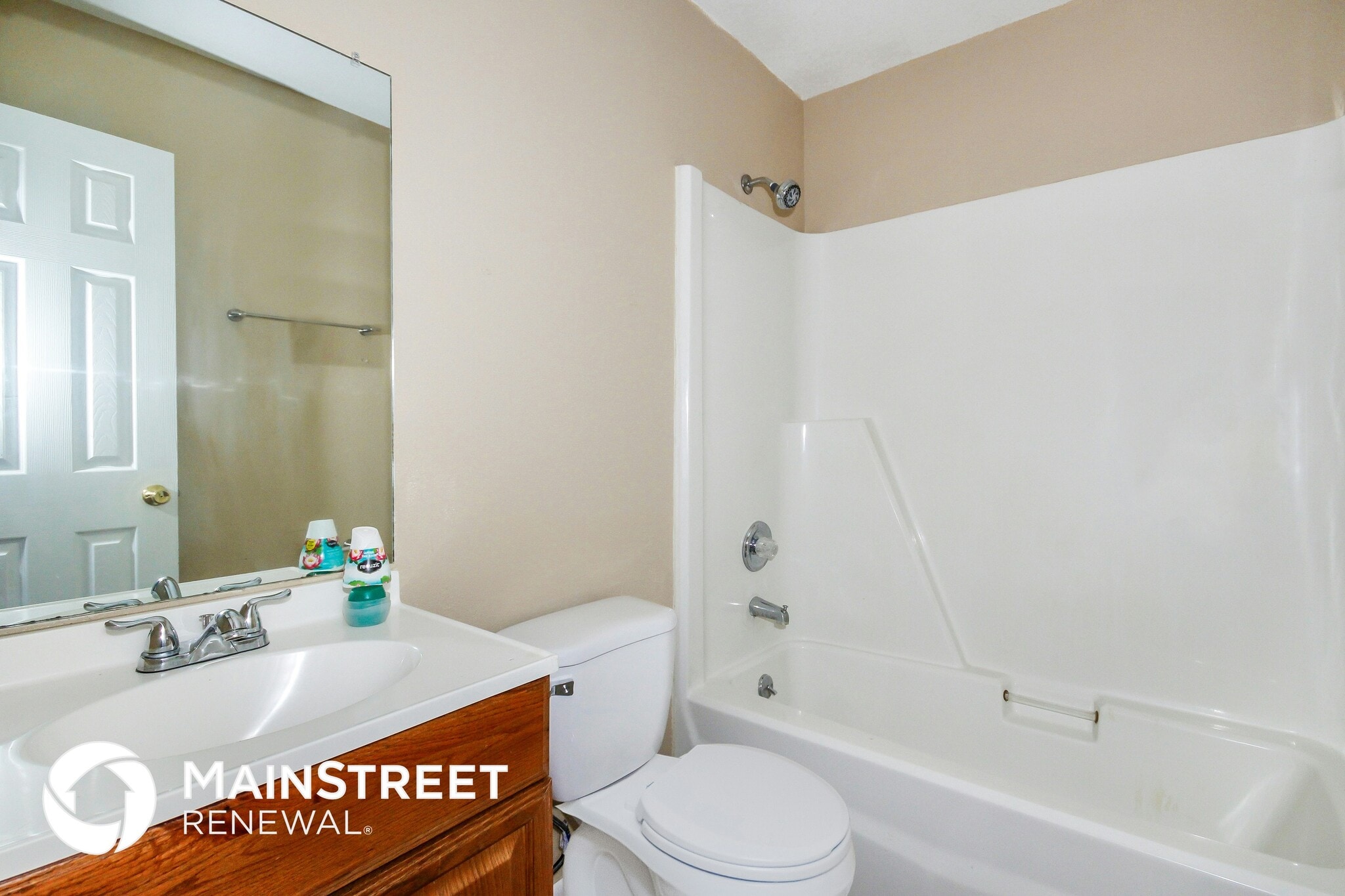 Building Photo - 5760 Bailey Rd