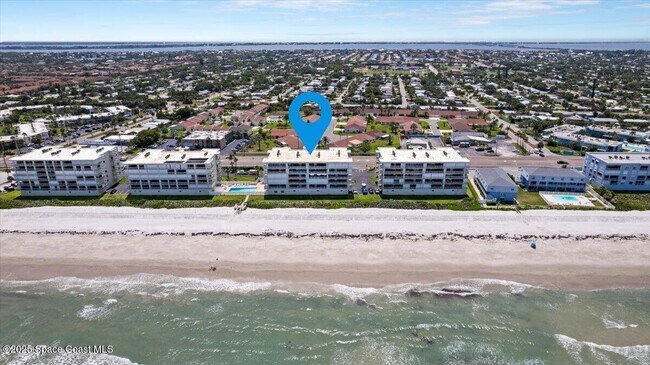 Building Photo - 403 Jimmy Buffett Mem Hwy