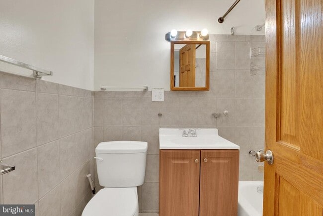 Building Photo - 5731 9th St NW