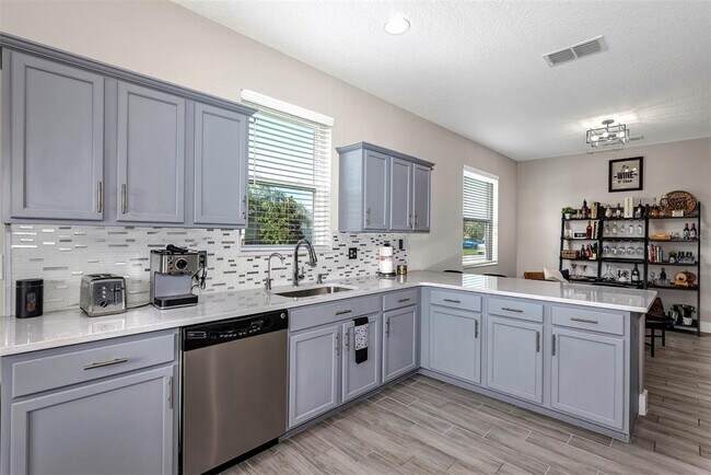 Building Photo - 2906 Carrickton Cir