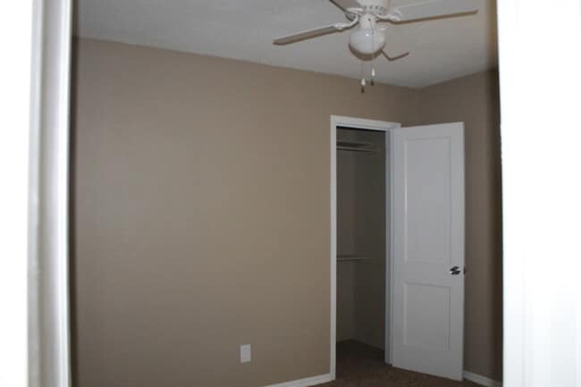 Building Photo - Midwest City Schools!