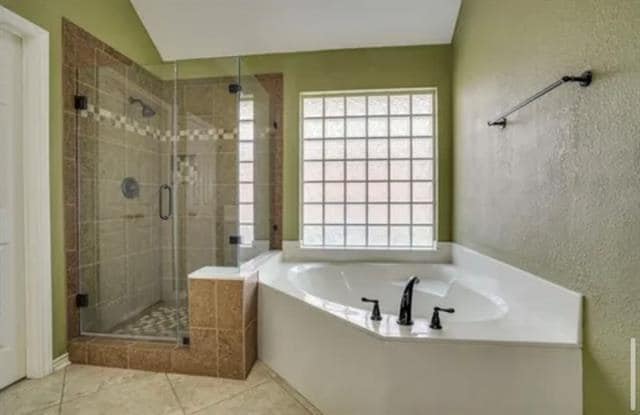 Building Photo - 3400 Dowland Dr