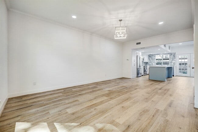 Building Photo - 14715 Barryknoll Ln