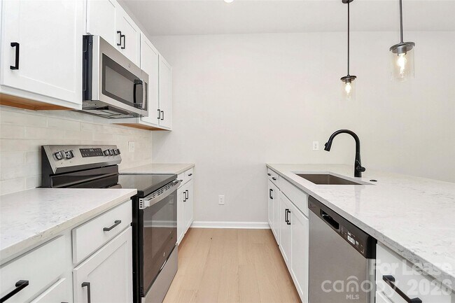 Building Photo - 2153 Endeavor Run