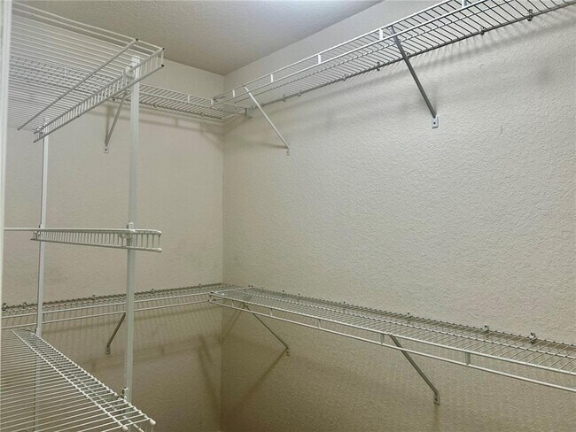 Building Photo - 5155 SW 39th St