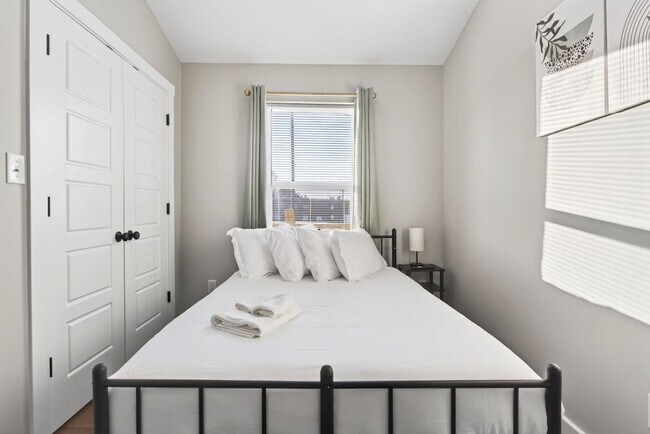 Building Photo - 518 Prospect St