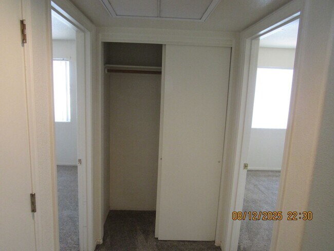 Building Photo - 2469 Armour Ave