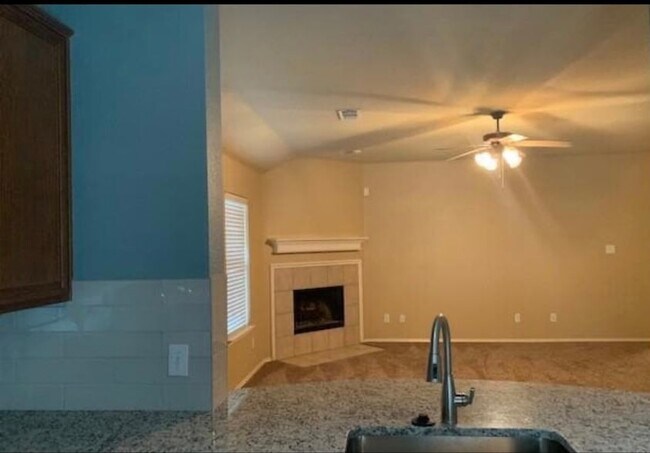 Building Photo - 3321 Truman St