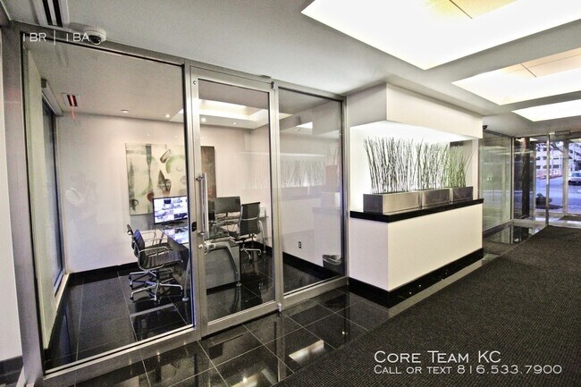 Building Photo - Winston Churchill Condo for Rent