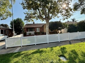 Building Photo - 1808 N Edison Blvd